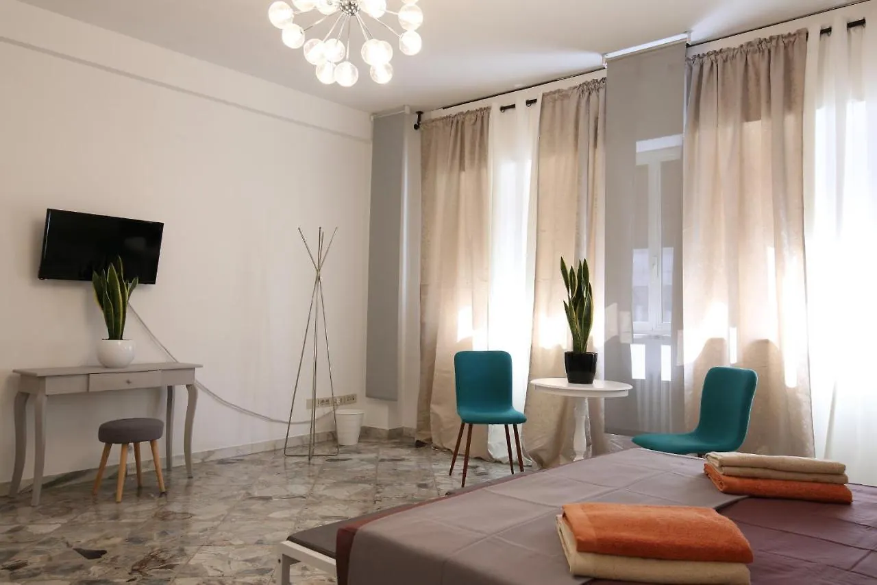 Cavour & Savoia Hotell Bari 0*,  Italien